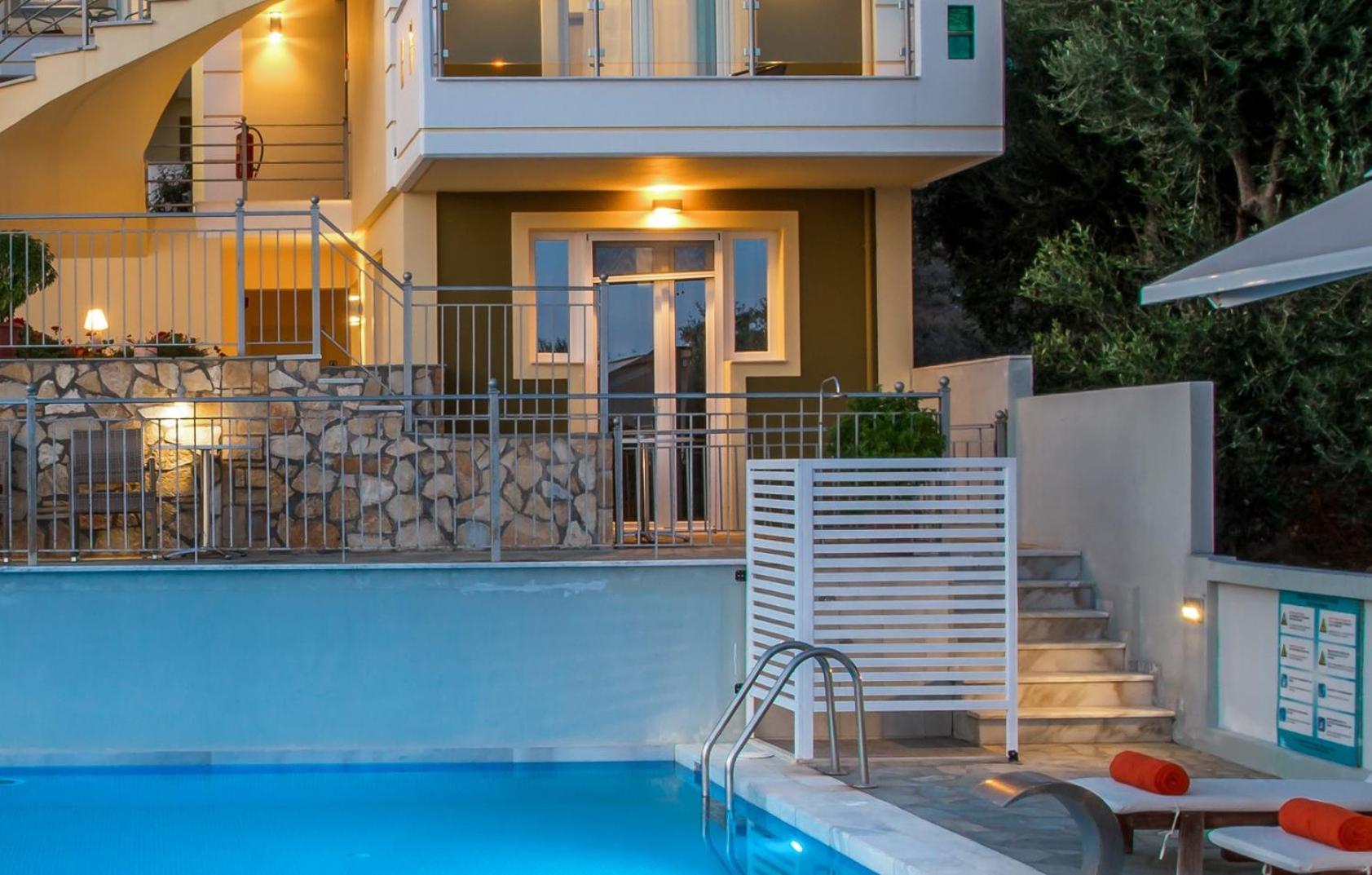 Orizontas Residencies Aparthotel Kastrosikia Exterior photo
